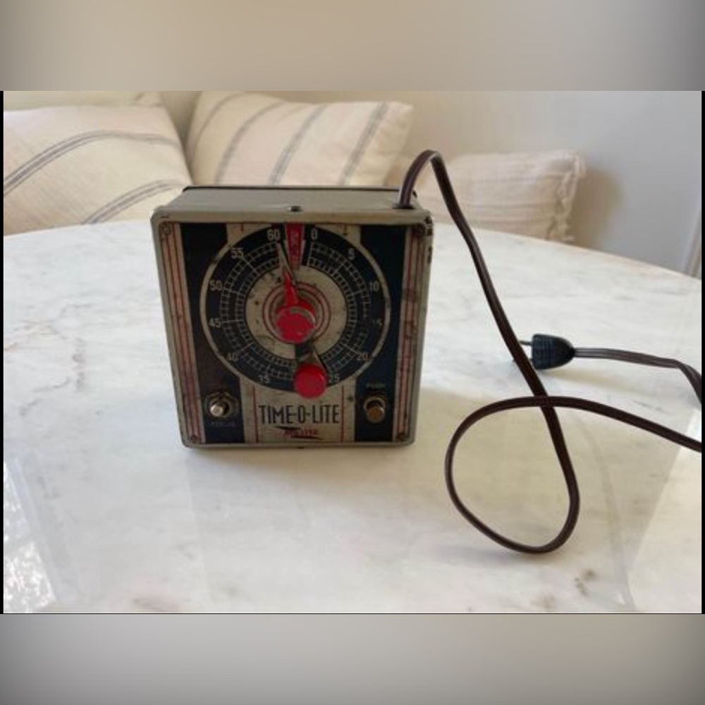 Vintage Time-O-Light Darkroom Timer Model M-49